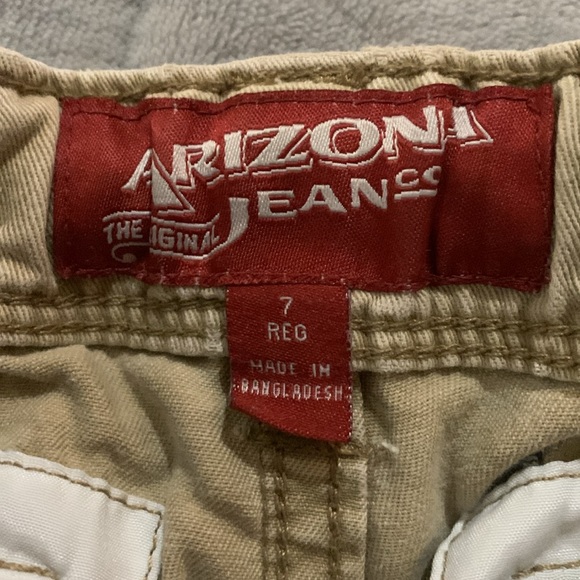 Arizona jean co. khaki shorts boys size 7 regular - Picture 4 of 4